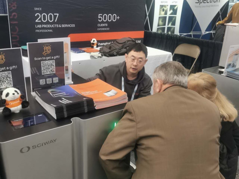 Sciway exhibe generadores de gas de vanguardia en Pittcon 2025, atrae una atención significativa el primer día